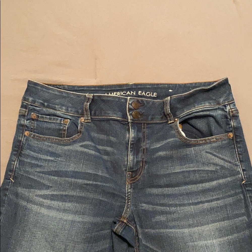 American Eagle flare leg like new jeans